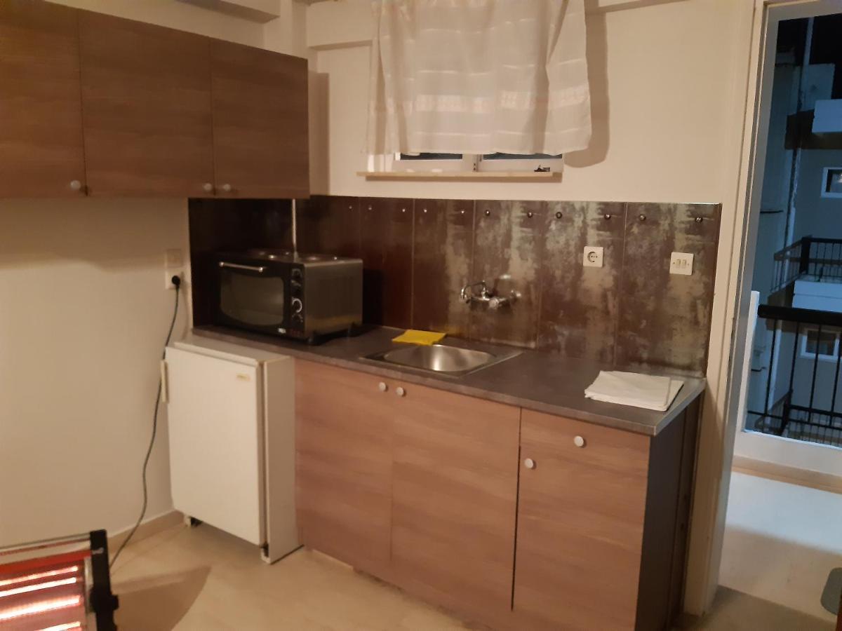 Faros Apartments Артеміда Екстер'єр фото