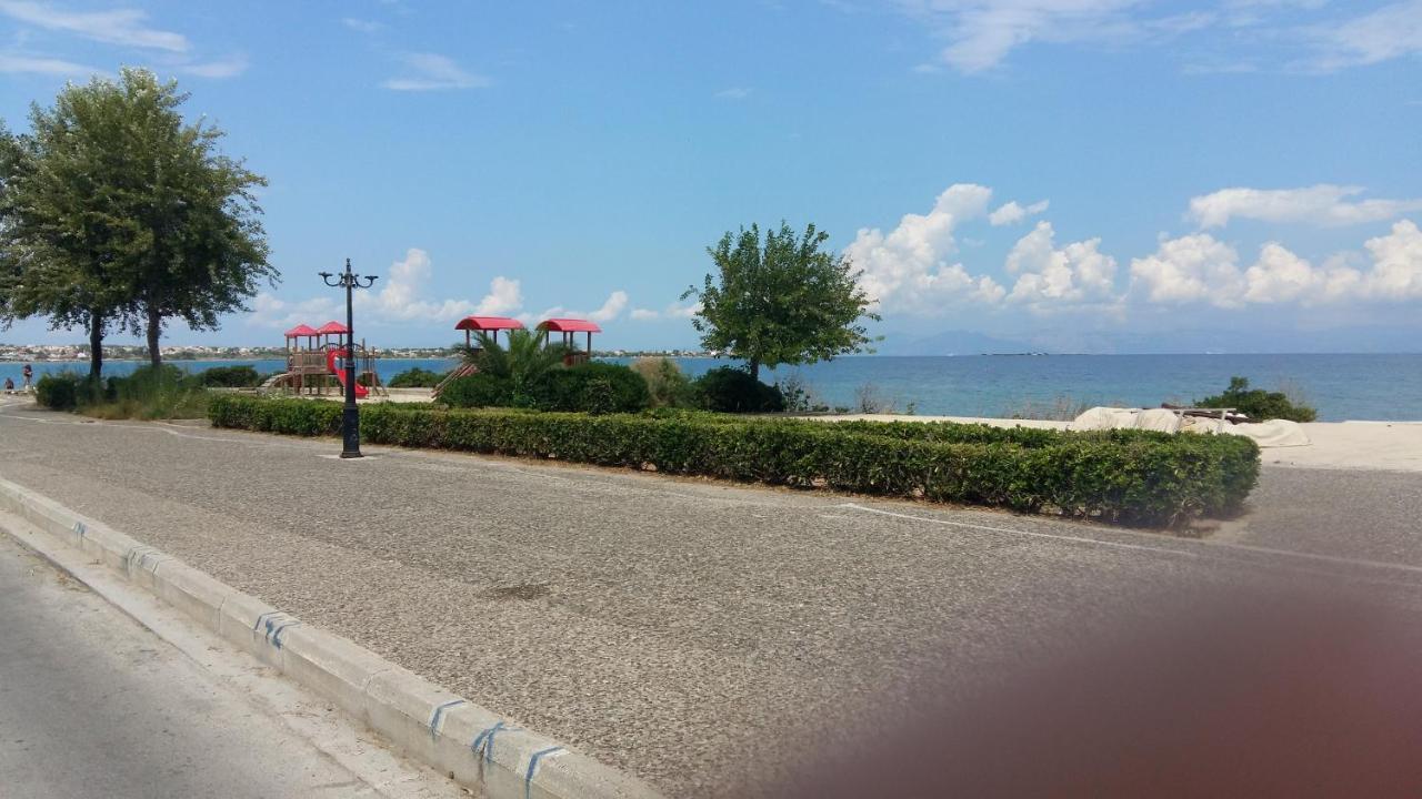 Faros Apartments Артеміда Екстер'єр фото